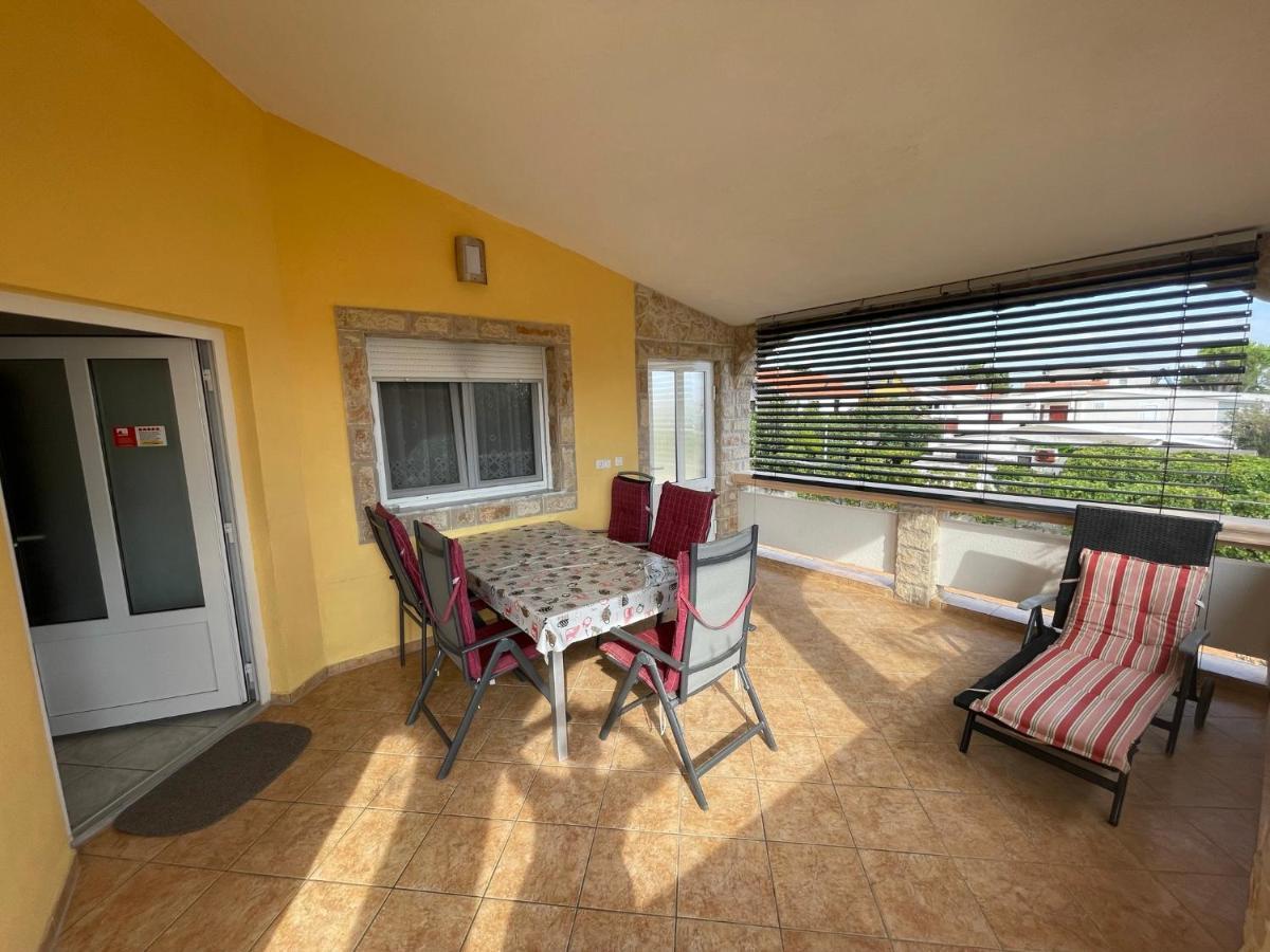 Apartements Delfin Vir Kültér fotó
