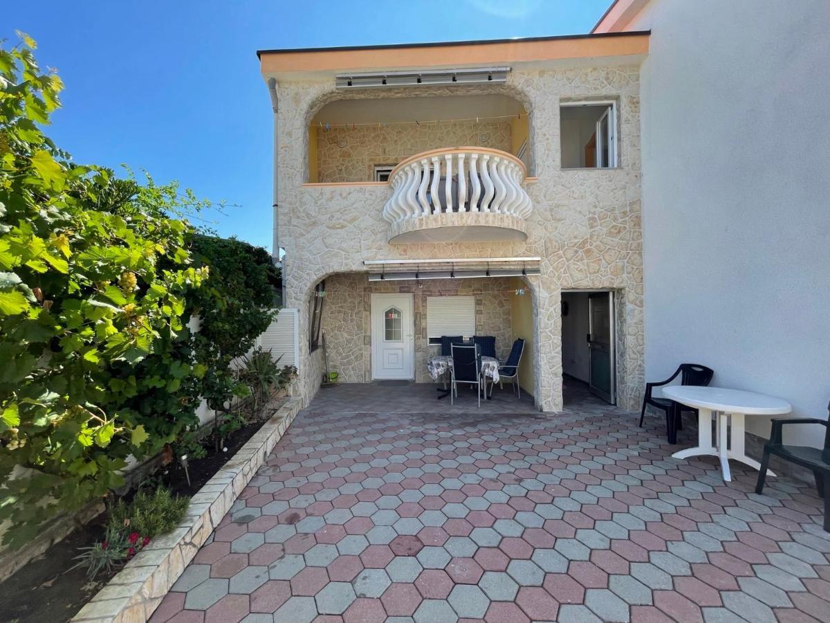 Apartements Delfin Vir Kültér fotó